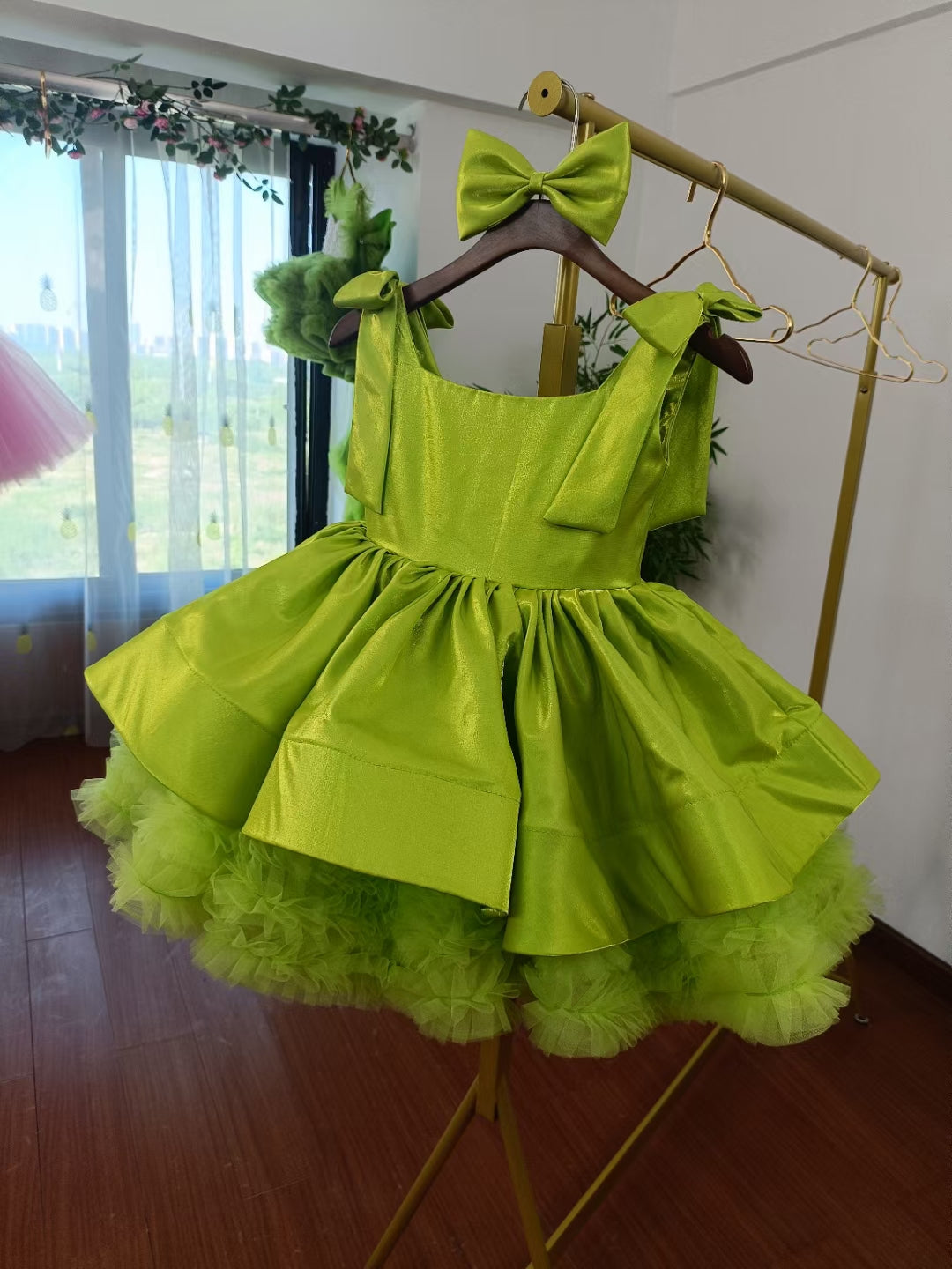 DreamyVow Green Satin Square Collar Baby Knee Length Girl Dress J221