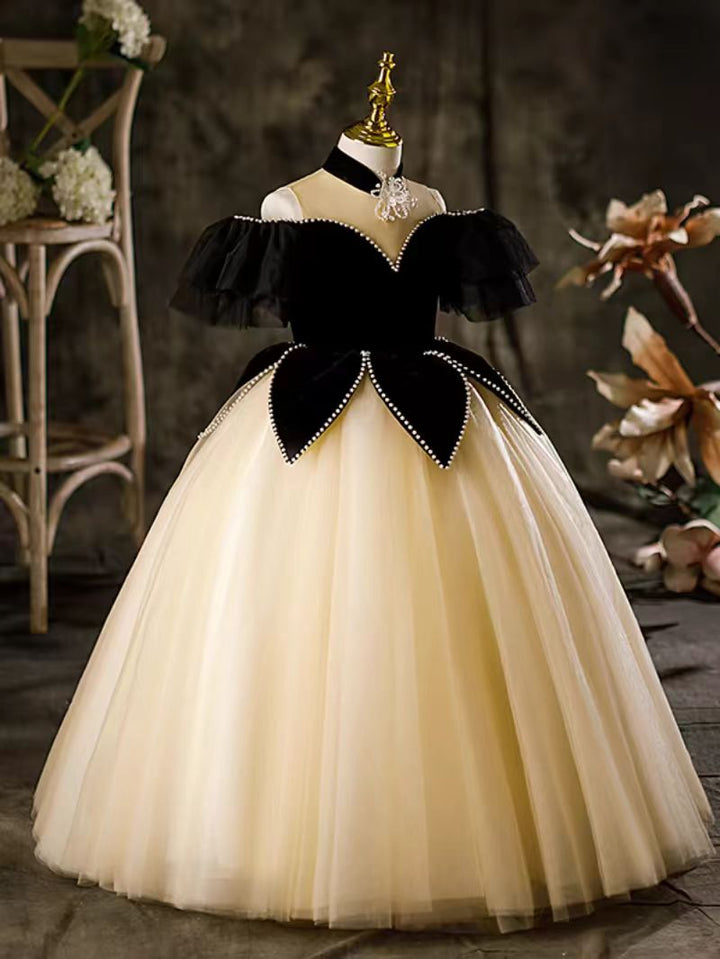 DreamyVow Elegant Black Off-Shoulder Princess Ball Gown Dress J115