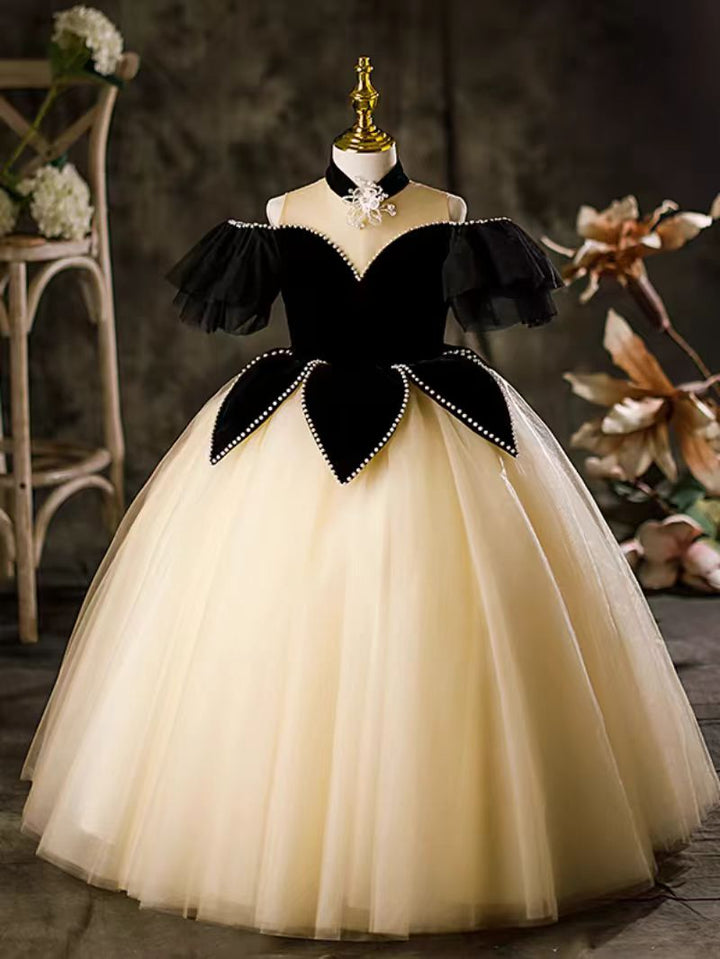 DreamyVow Elegant Black Off-Shoulder Princess Ball Gown Dress J115