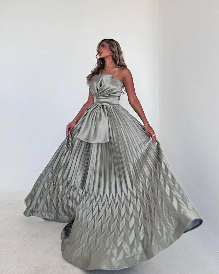 Elegant Sliver Pleats Strapless A-Line Evening Dress SF039