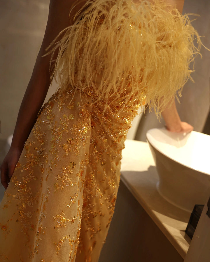 Dreamy Vow Luxury Feather Yellow Gold Evening Dress with Overskirt Slit Elegant Strapless Women Wedding Prom Party Gowns SS442