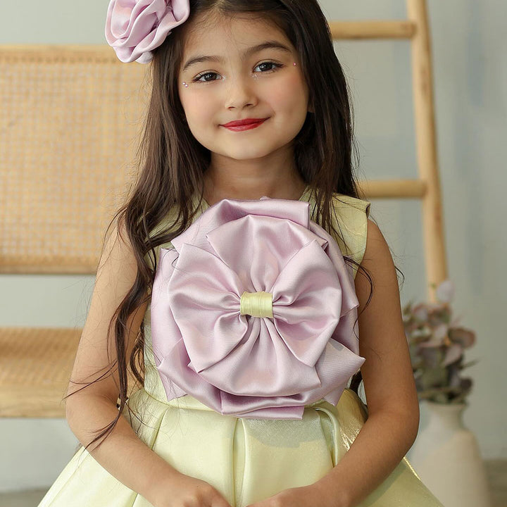 DreamyVow Elegant Yellow Knee Length Girl Dress Handmade Flowers J168