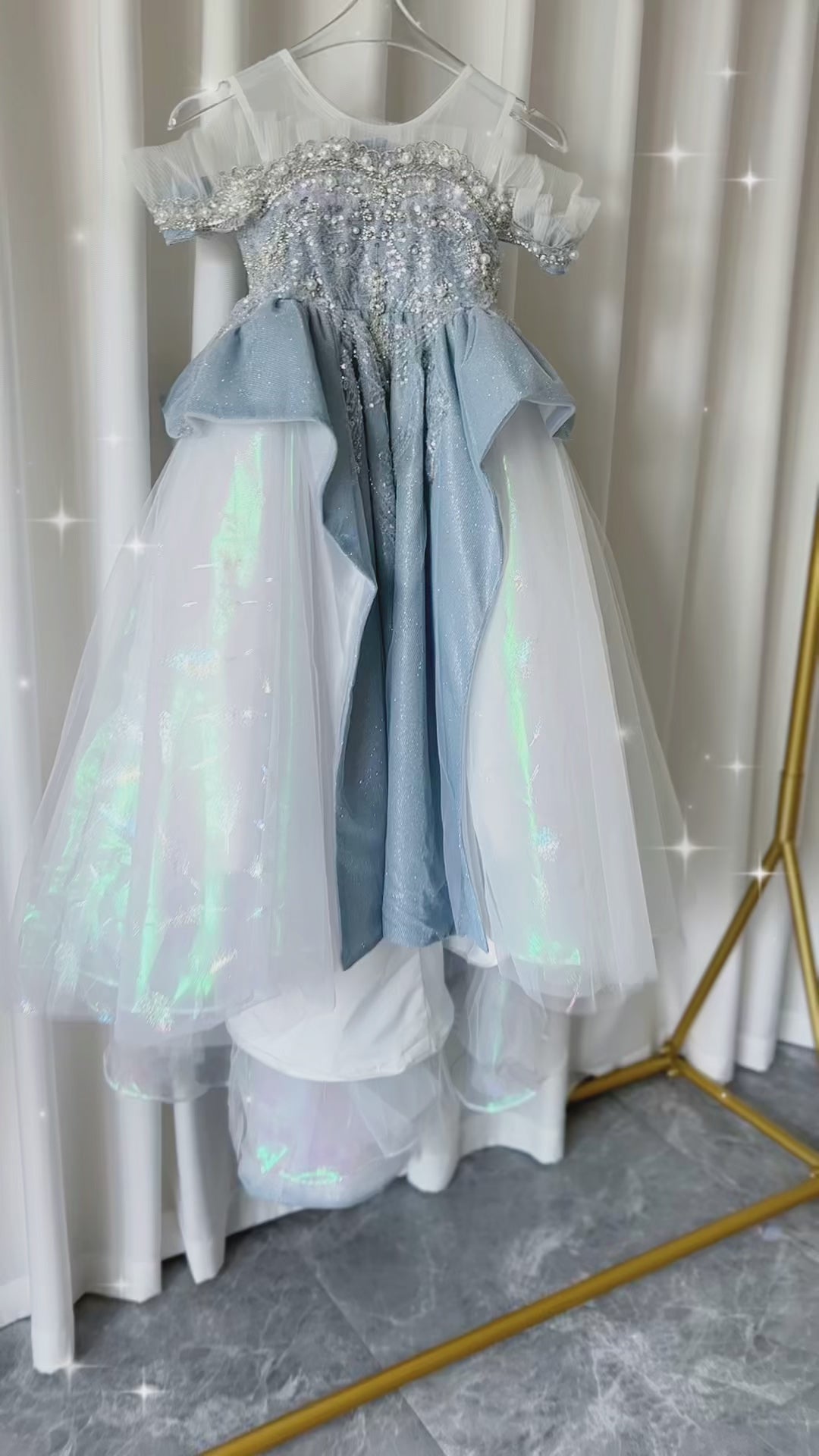 DreamyVow Luxury Sky Blue Flower Girl Dresses with Pearls Beading Arabic Princess Gown for Wedding Birthday Party Pageant J014