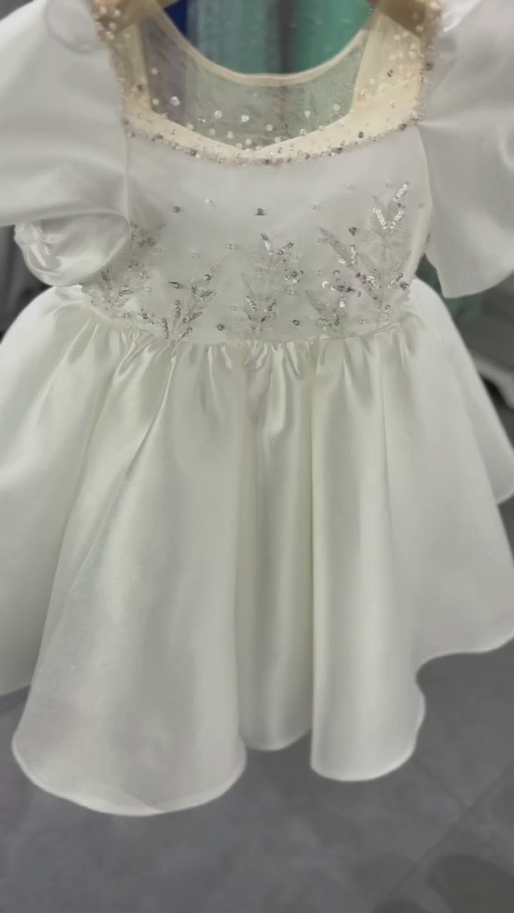 DreamyVow Elegant White Girl Dress Sequined Beading Princess Gown for Kids Wedding Birthday First Communion Party 2024 J256