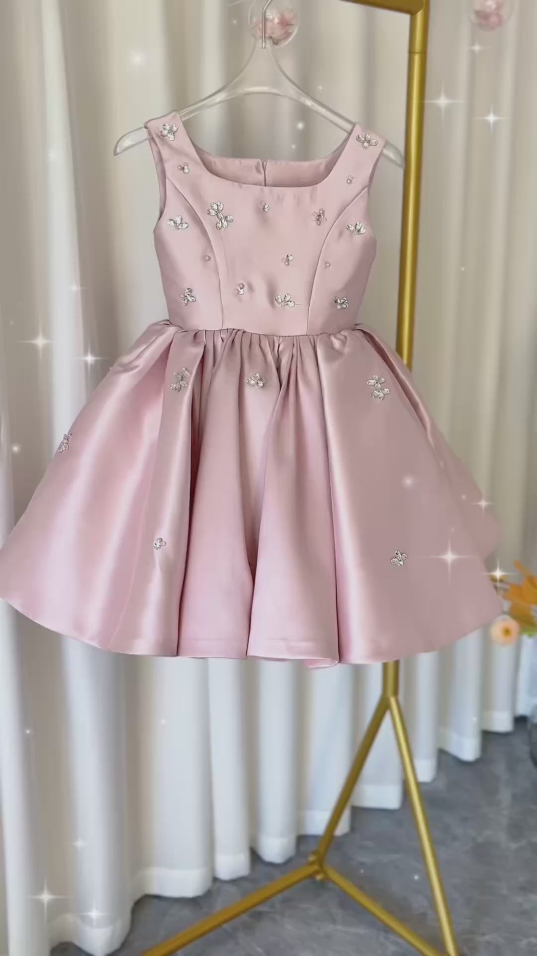 DreamyVow Elegant Pink Satin Girl Dresses Square Collar for Kids Party Gown J145