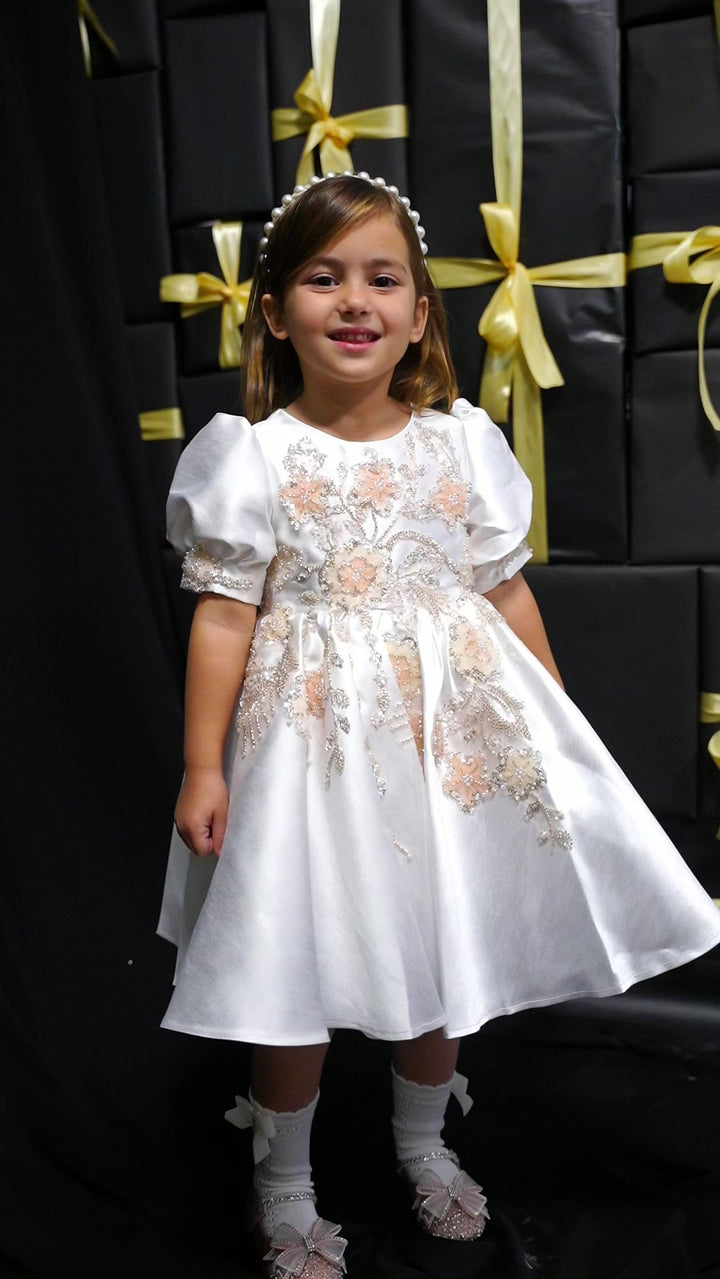 DreamyVow Luxury Off White Flower Girl Dresses Dubai Beading Sequined Princess J085