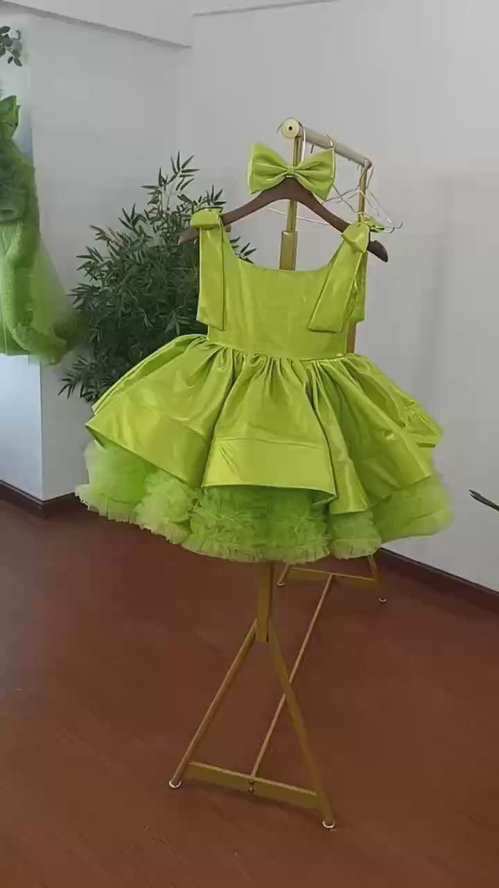 DreamyVow Green Satin Square Collar Baby Knee Length Girl Dress J221