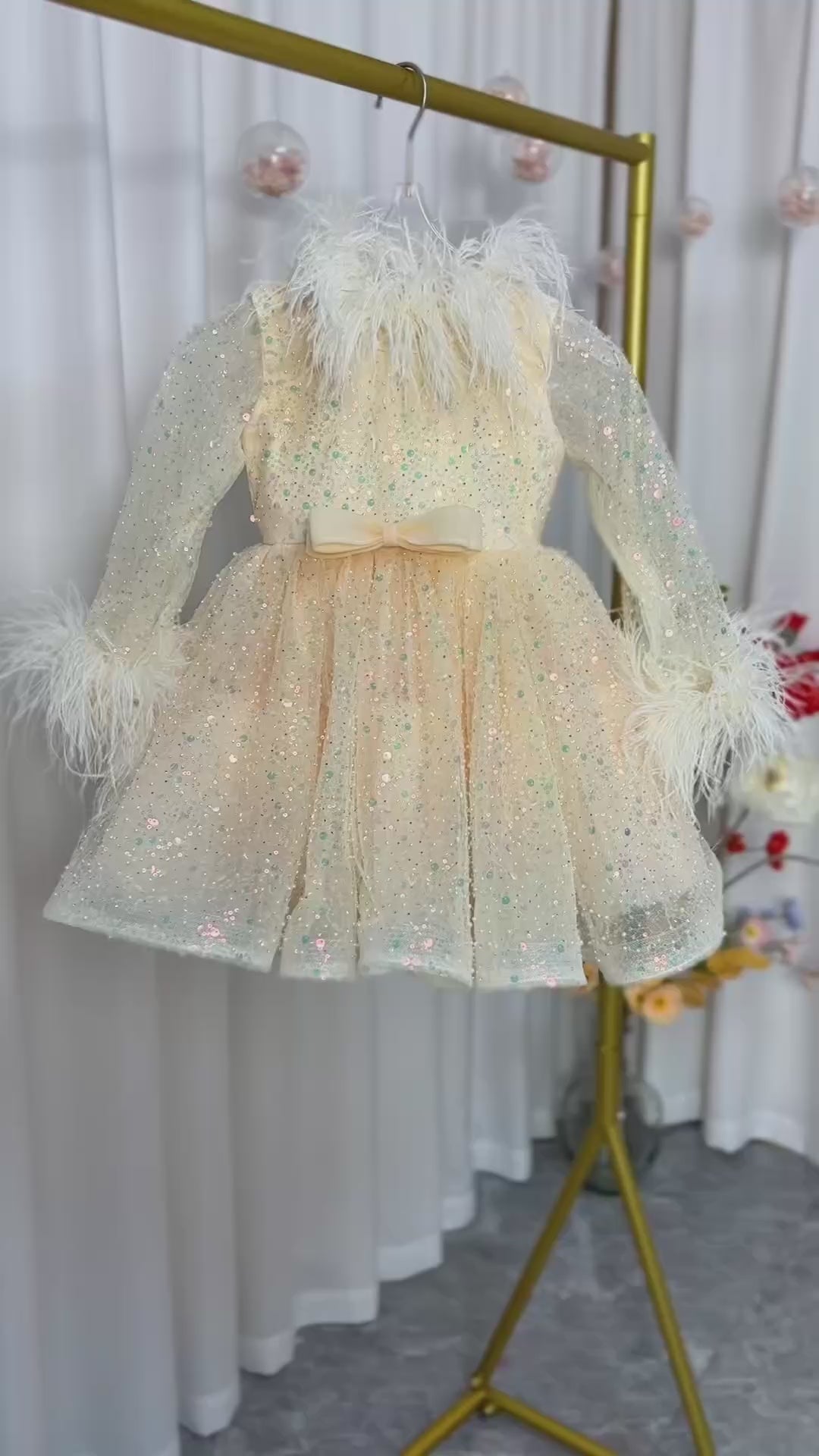 DreamyVow Luxury Gold Girl Dress Feathers Sequined Dubai Kids Wedding J320