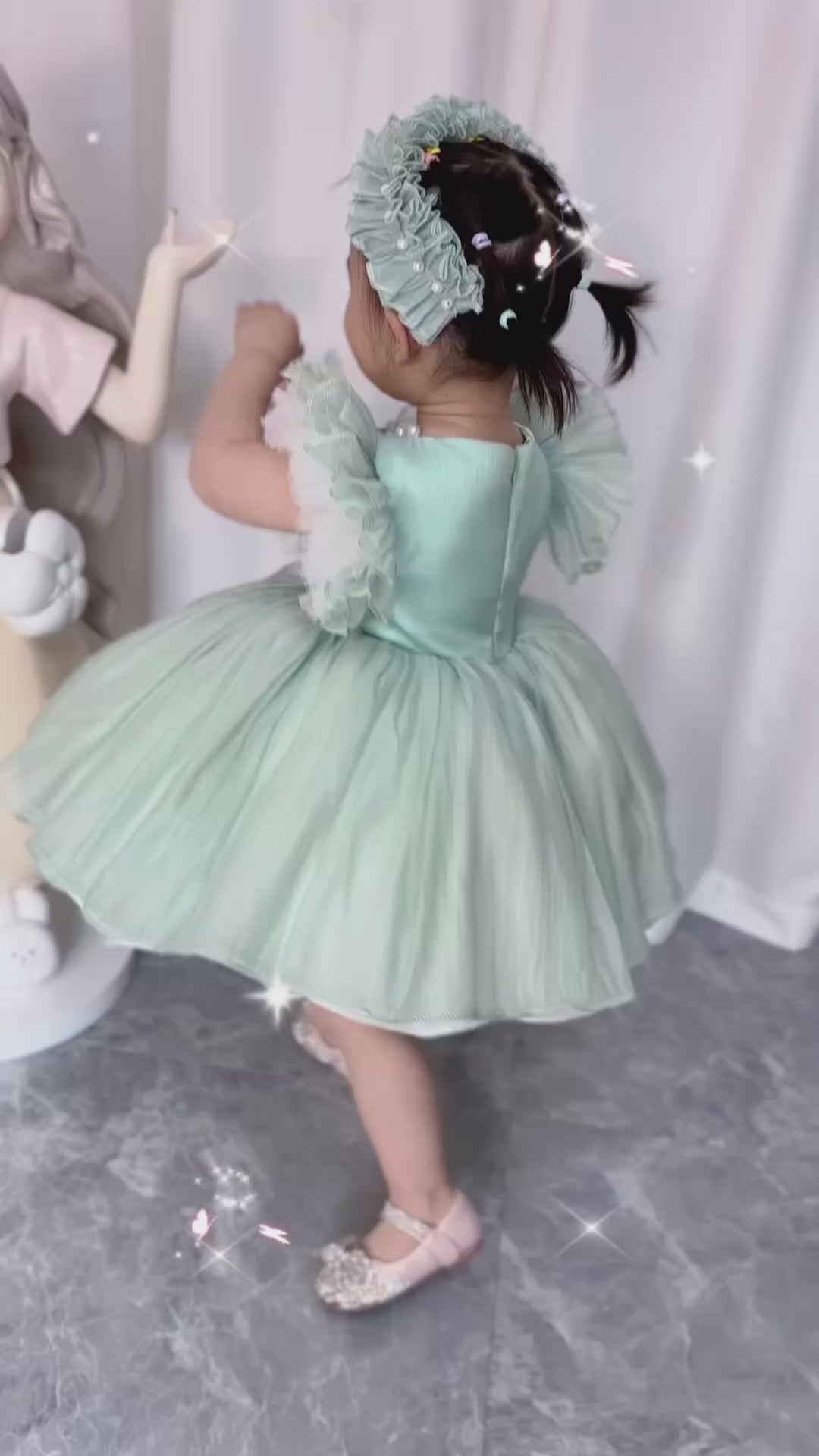 DreamyVow Blue/Green Baby Puffy Sleeve Adorable Girl Dress with Flowers J035