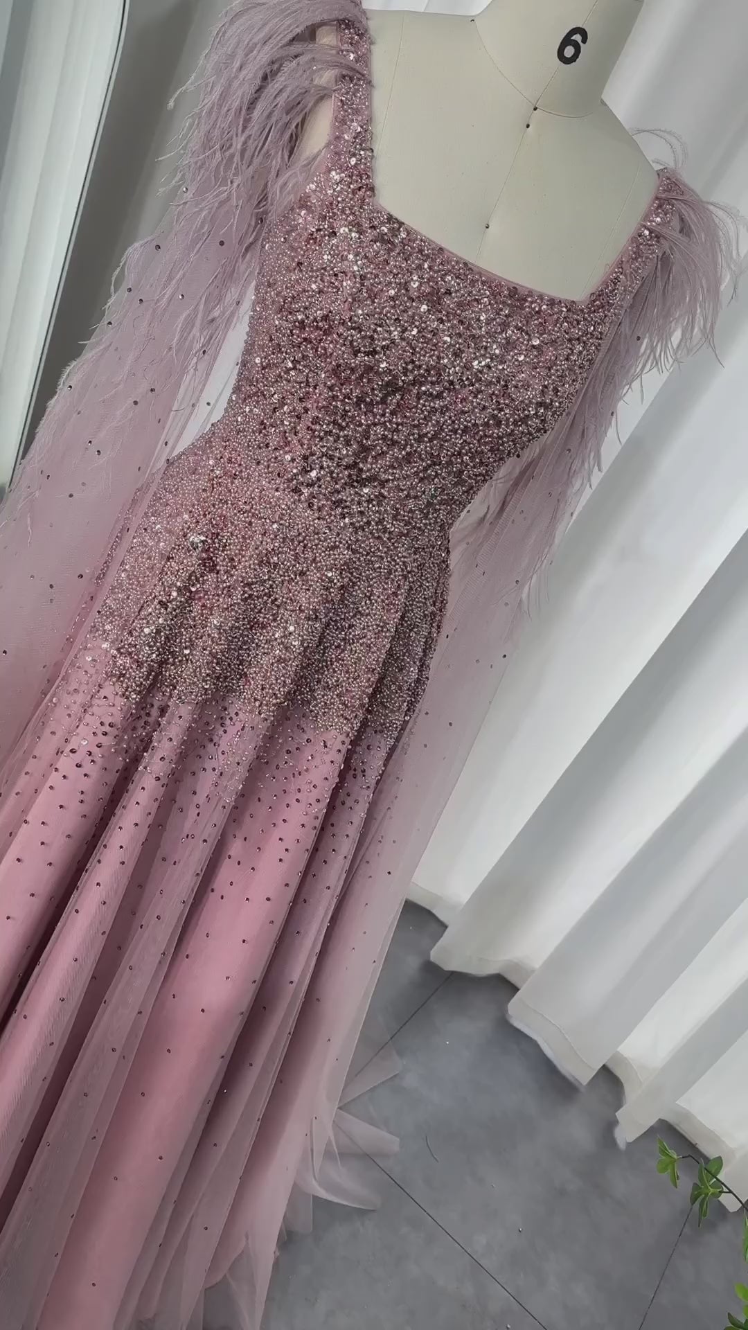 Dusty Pink Luxury Feathers Arabic Evening Dresses with Cape SS406